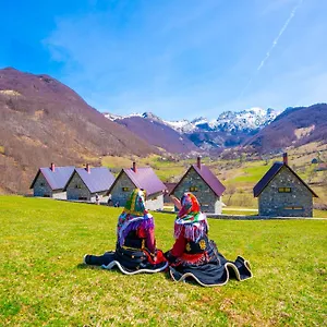 vila-alpini-lepushe.albaniahotels.org/